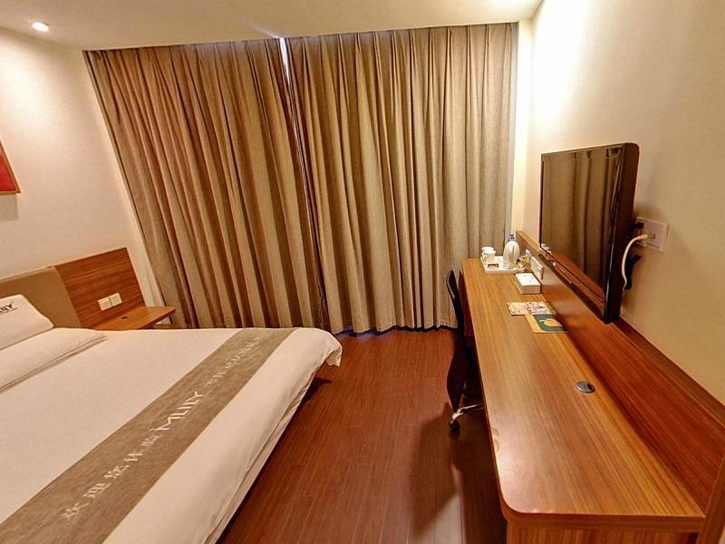 Ji Hotel Xintiandi Shanghai Exterior photo