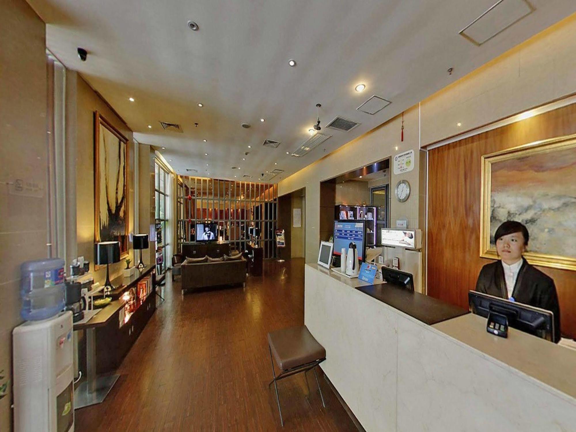 Ji Hotel Xintiandi Shanghai Exterior photo